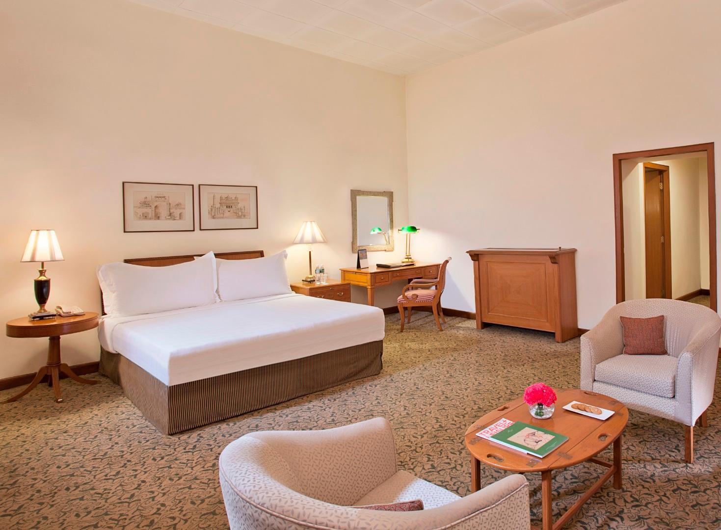 فندق ميدينز نيو دلهي نيودلهي المظهر الخارجي الصورة A room at the Taj Mahal Palace