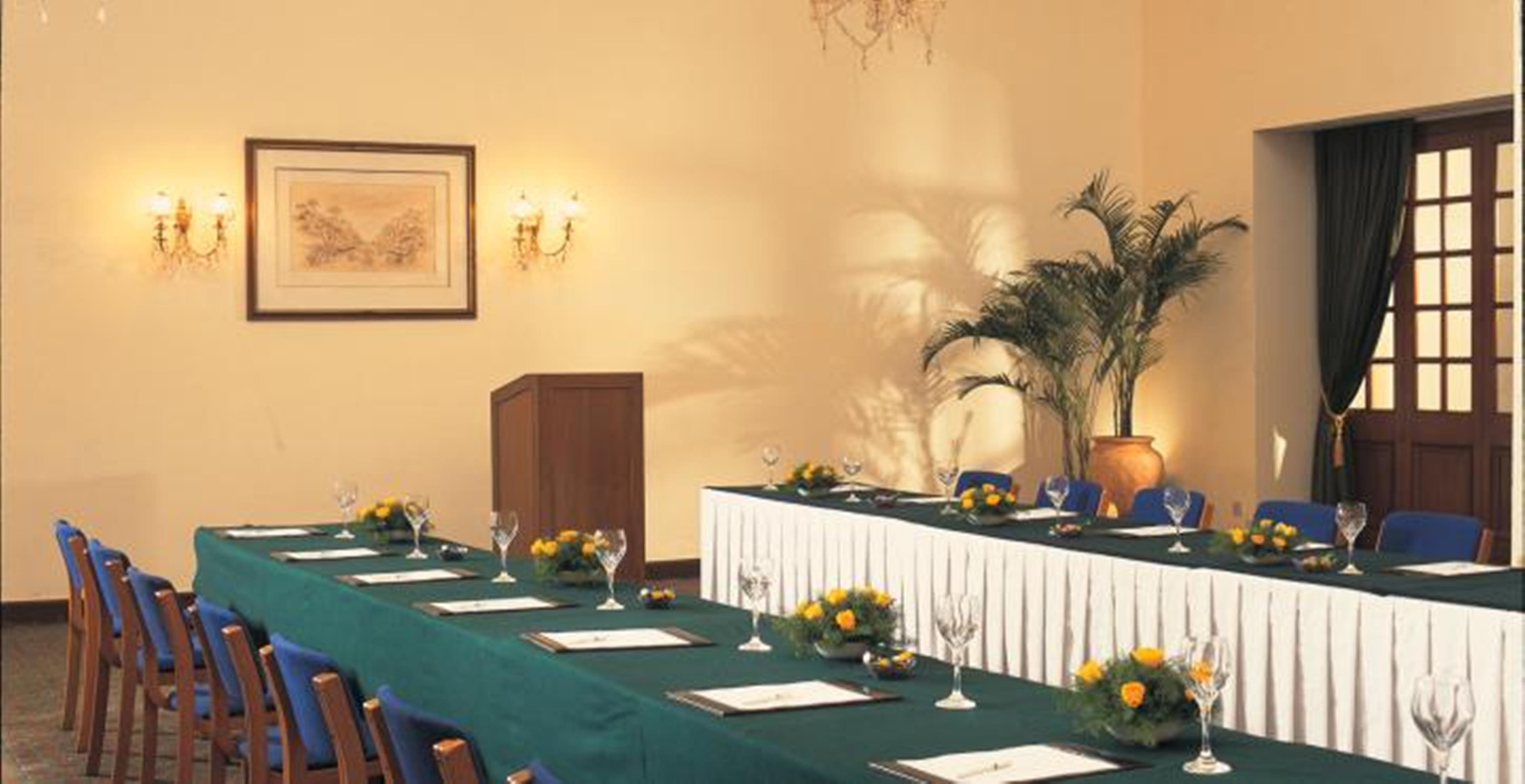 فندق ميدينز نيو دلهي نيودلهي المظهر الخارجي الصورة The meeting room