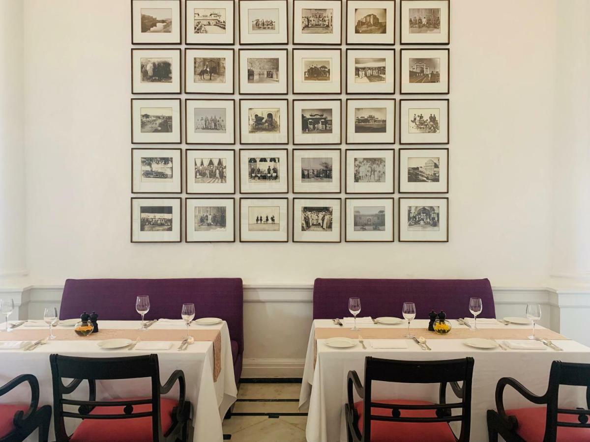 فندق ميدينز نيو دلهي نيودلهي المظهر الخارجي الصورة Interior of the restaurant